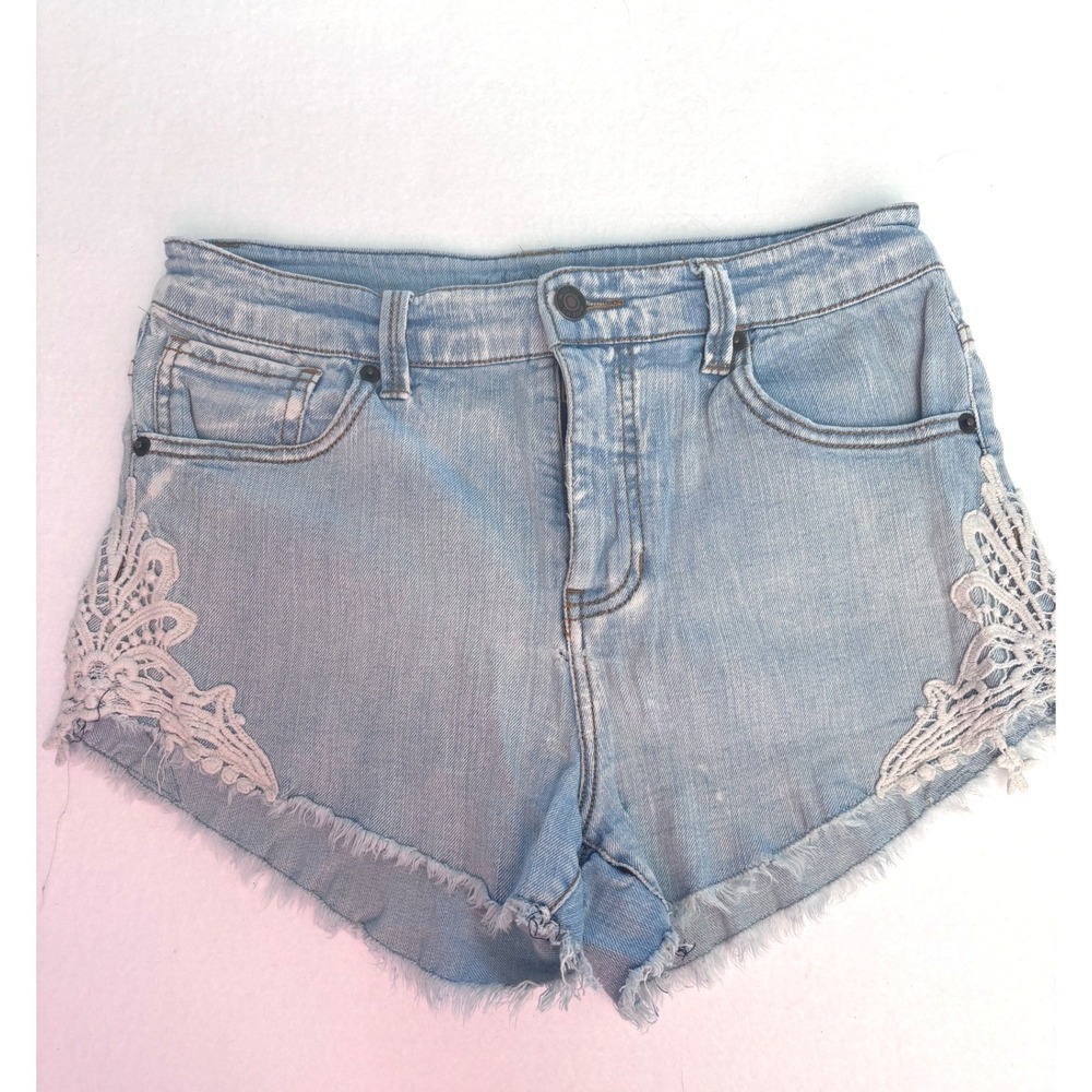 Light Wash Vintage Denim Cut Off Shorts with Lace Detail Size 8/29 Frayed Hem
